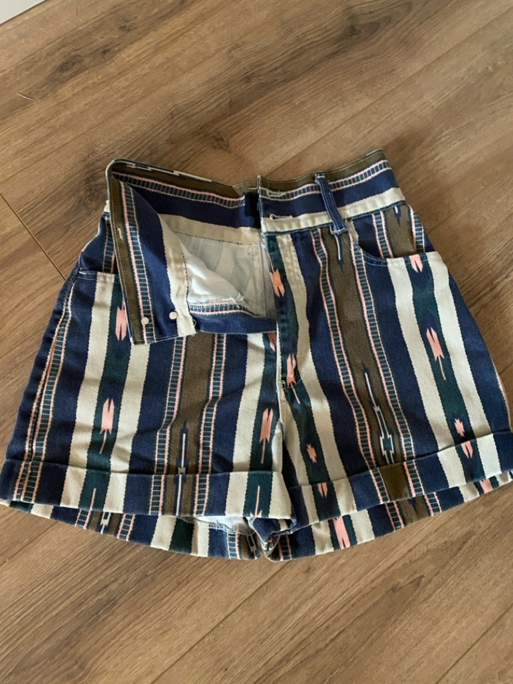 Southwest Print 90s Denim Shorts